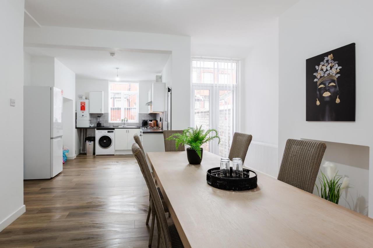 Clayton House - Spacious Home Near Etihad Stadium Manchester Exterior foto