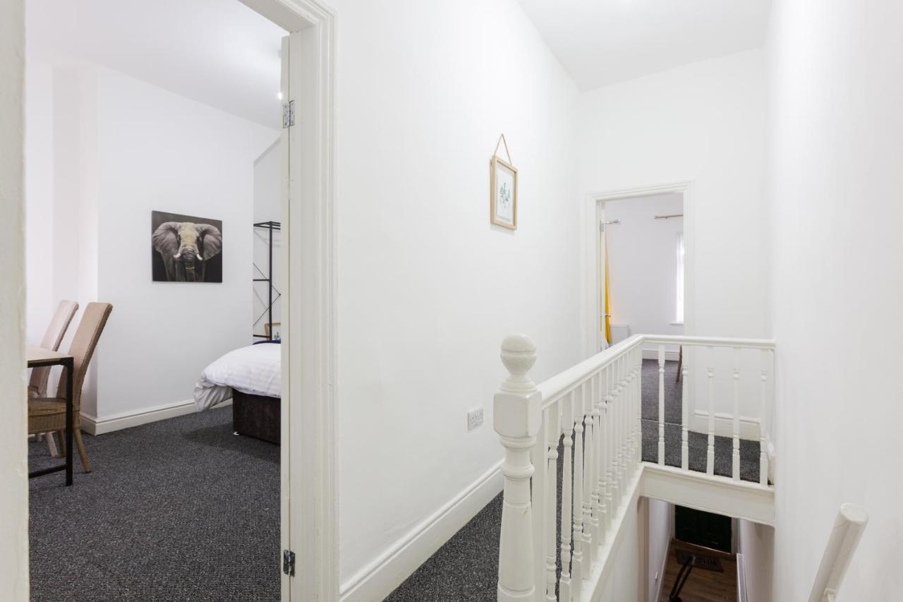 Clayton House - Spacious Home Near Etihad Stadium Manchester Exterior foto